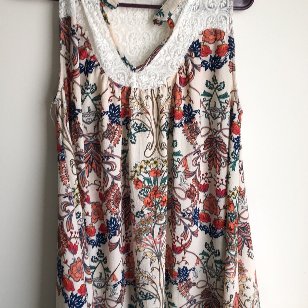 Umgee White and Red Embellished Sleeveless Blouse
